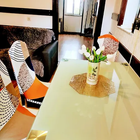 Toto Apartment *